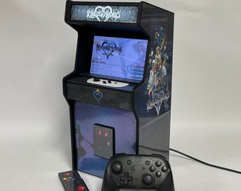 Kingdom Hearts - Soporte para Nintendo Switch, gabinete arcade con marquesina retroiluminada y almacenamiento para Switch original/OLED