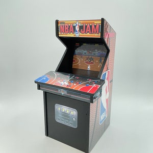 Squirrel Bird NBA Jam Arcade Feeder, Fun Gift Idea, Unique Gift, Bird Feeder, Retro Arcade Cabinet, Funny Feeder