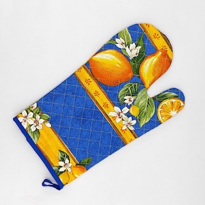 Provence Oven Mitt, kitchen gloves, kitchen accessory , kitchen decor with lemon pattern