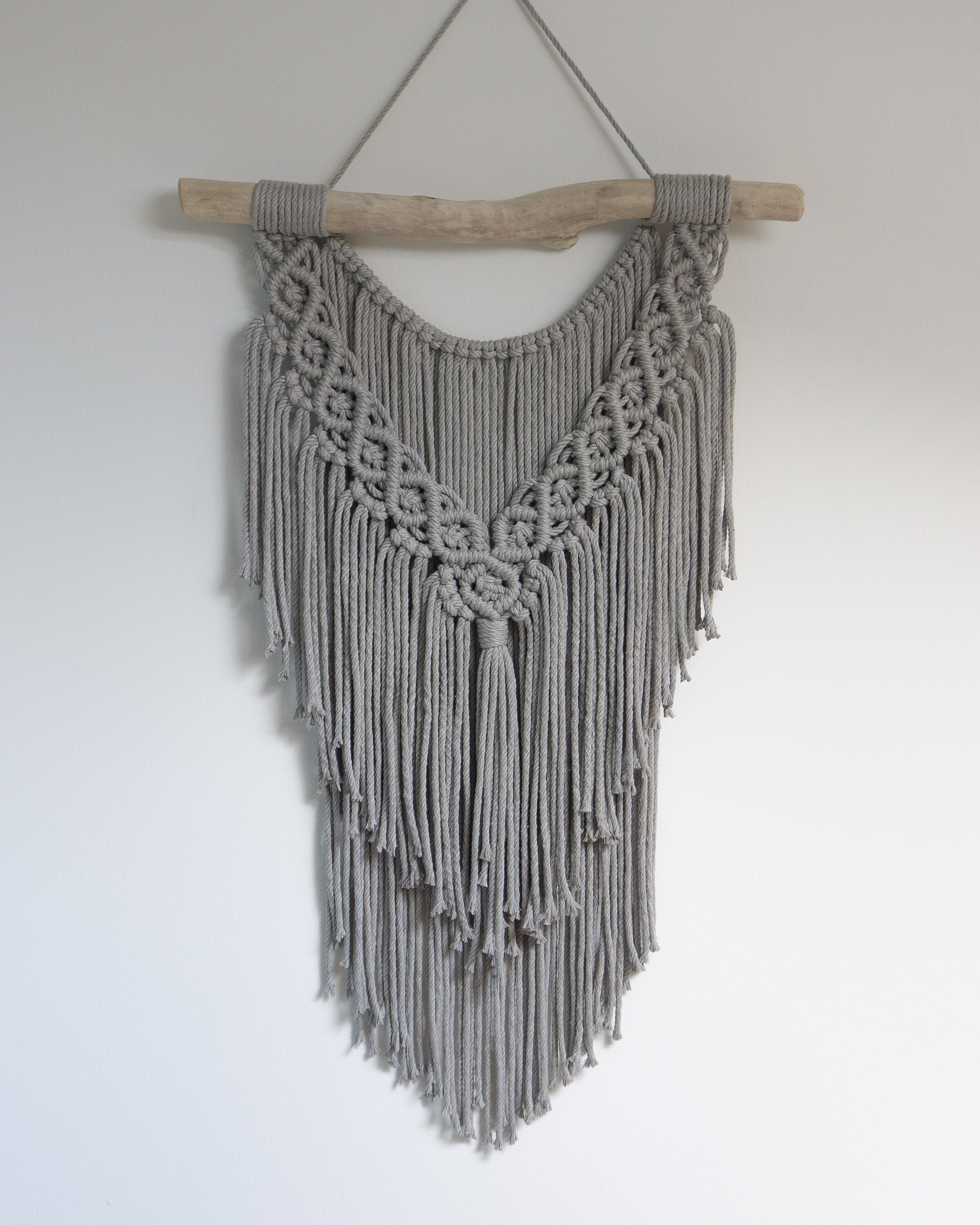 Pièce Murale Aiza en Macramé