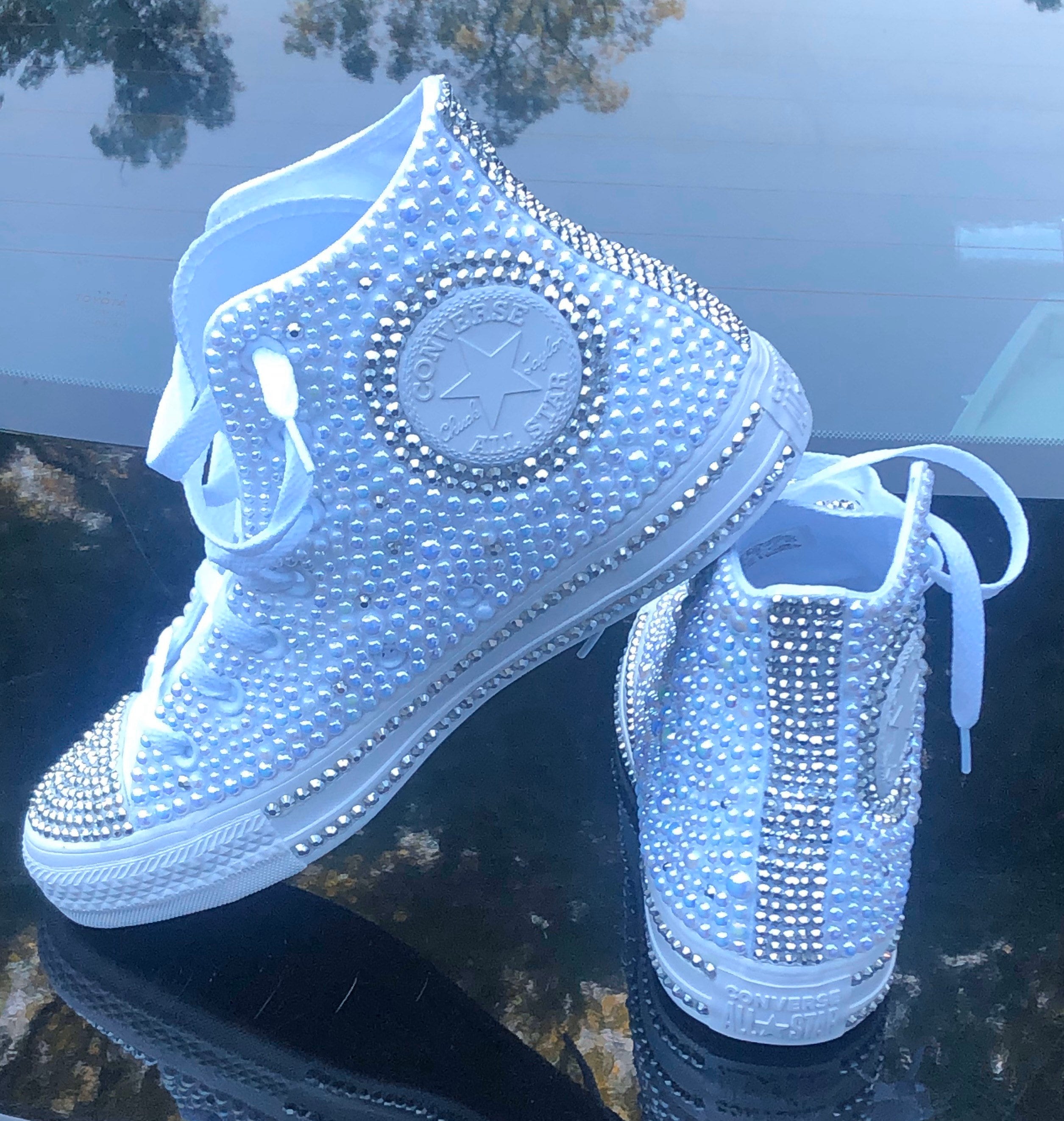 White shop rhinestone converse