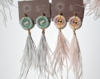 Fluffy natural feather earrings / mintgreen / pale pink / silk thread / Geometric pattern