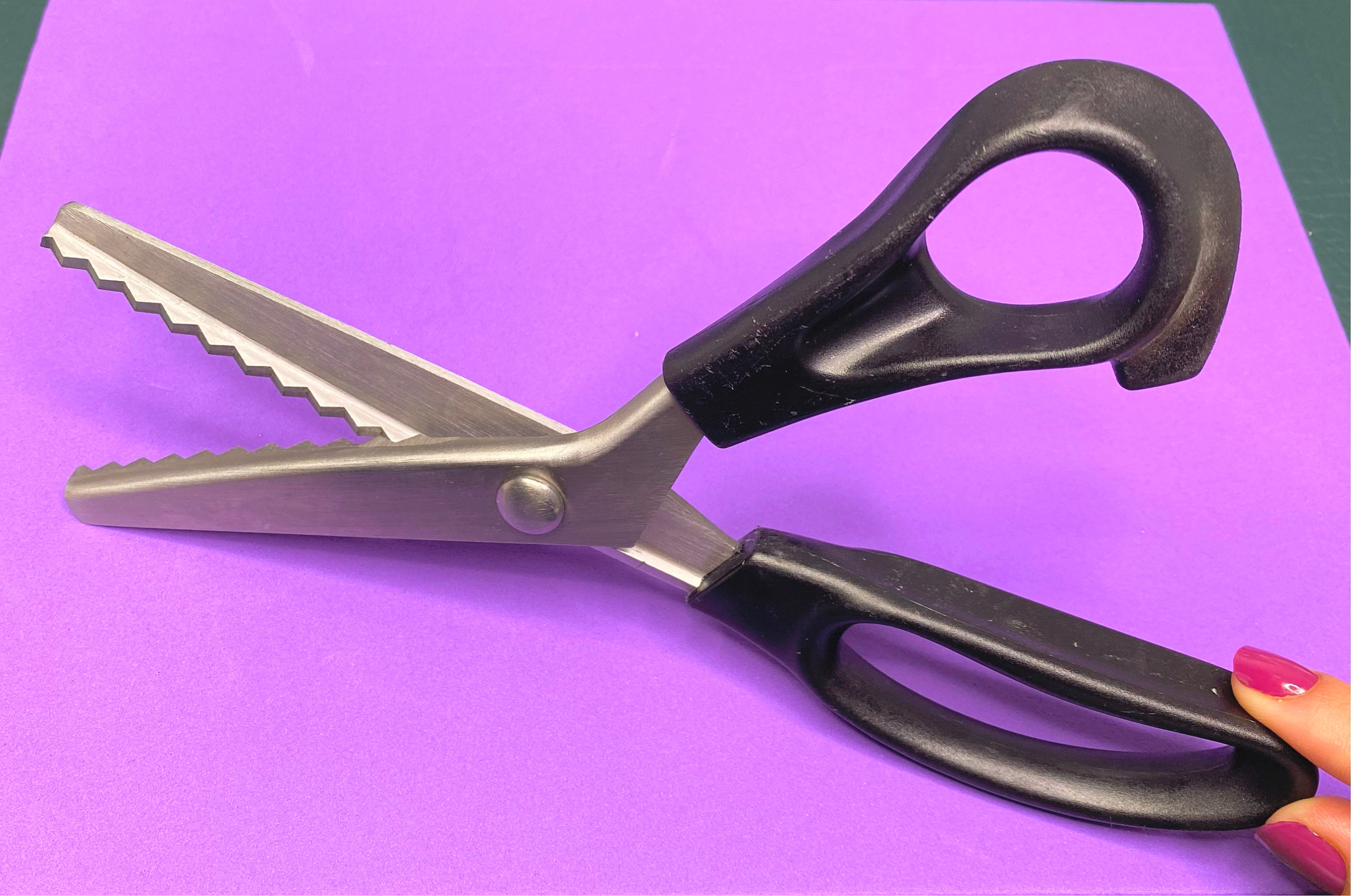  Pinking Shears For Fabric Cutting, Zig Zag Scissors, Scrapbook  Scissors Decorative Edge For Adults, Great For Many Kinds Of Sewing Fabrics  Leather And Craft Paper, Professional Handheld Dressmaking