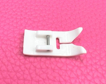 Non-Stick Teflon Zigzag Presser Foot for Low Shank Sewing Machines