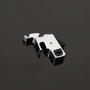 1pc Sewing Machine Presser Foot Handle Presser Foot Bracket Presser Foot Snap On Shank, Low Shank Adapter for Domestic Sewing Machine