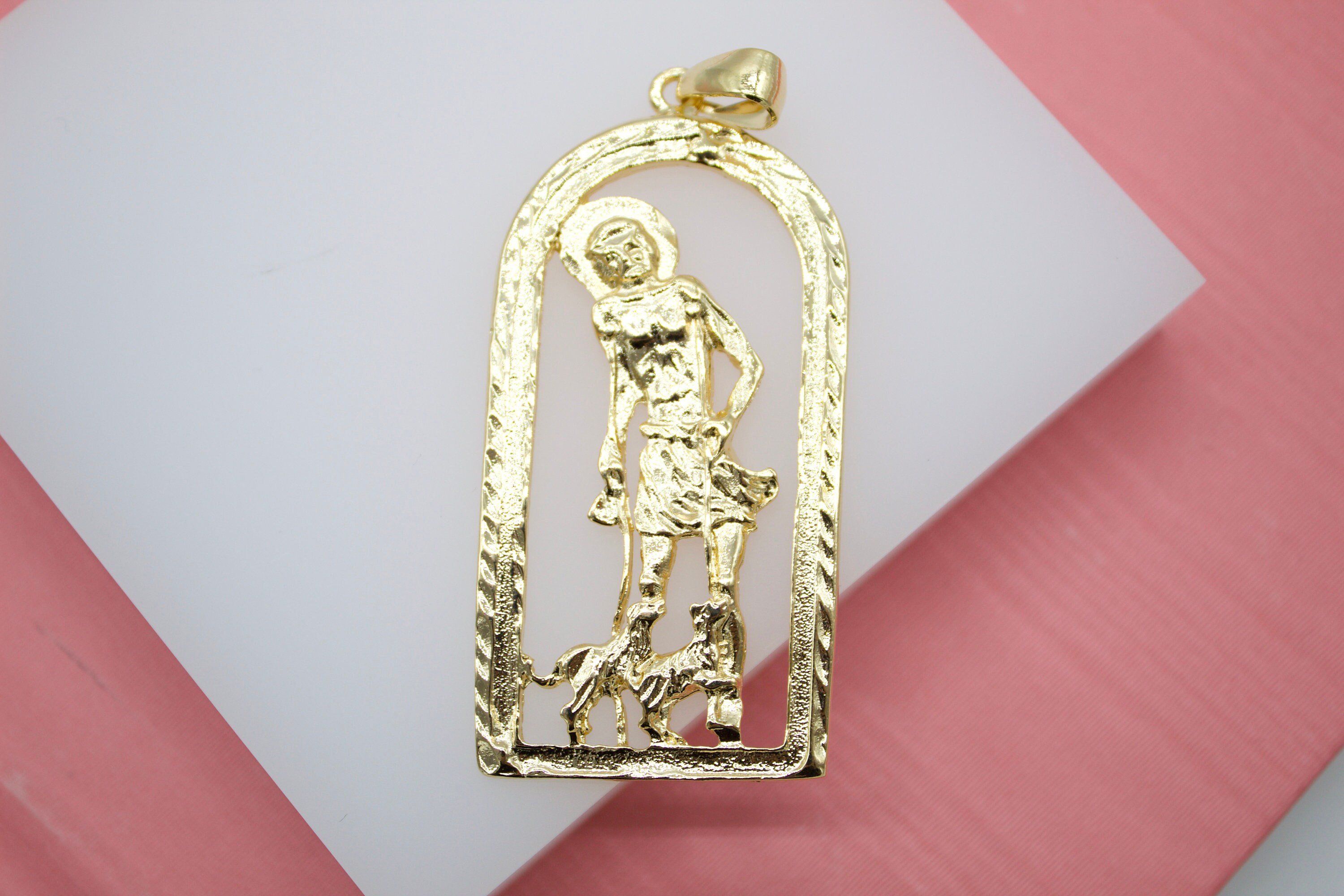Colgante Charm Bling De San Lázaro - Aleación Bañada En Oro 14K Con Circonitas Cúbicas - Estilo Hip Hop