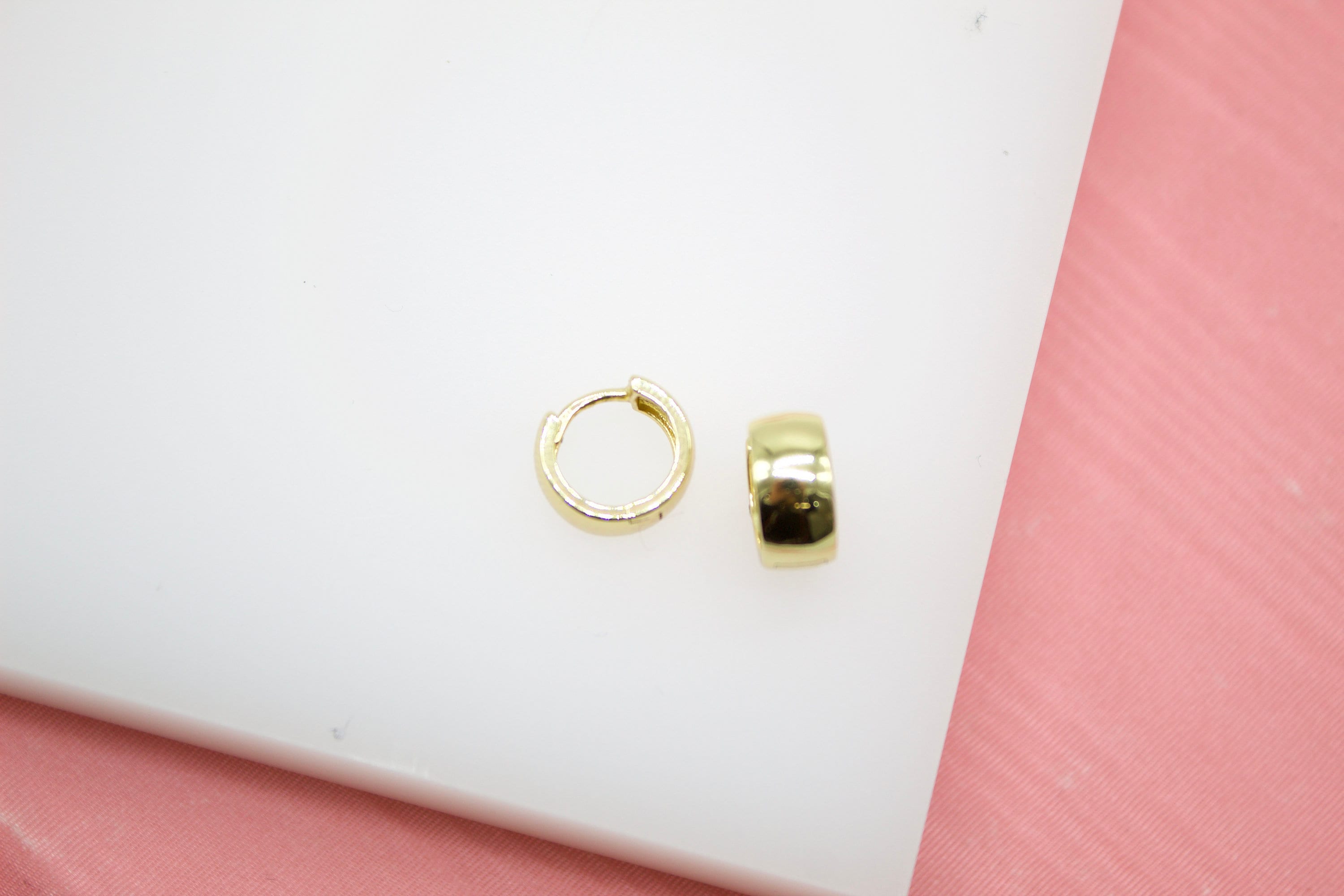 Pendientes Huggies rellenos de de 18 quilates de mm de - Etsy España