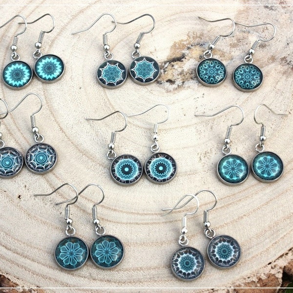 Boucles d'oreilles pendantes argentés cabochons "Mandalas - Bleu vert "