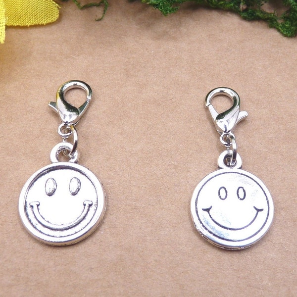 Smiley, Lächeln, Gesicht, happy day, Anhänger mit Karabiner, Lachen, glücklich sein, positiver Gesichtsausdruck, freundliches Gesicht, Glück