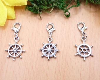 Ruder, Steuerrad, silbern, Anhänger mit Karabiner, Schiff, Kapitän, das Ruder in die Hand nehmen, selbst am Ruder stehen, Ruder mit LOVE