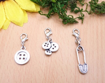 Knopf, Knöpfe, Sicherheitsnadel, Anhänger mit Karabiner, nähen, sichern, Knopf annähen, Hobby, basteln, runde Knöpfe, Näharbeiten, Jim Knopf