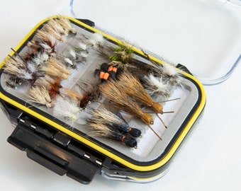 Collection de mouches de pêche vintage 24 - France