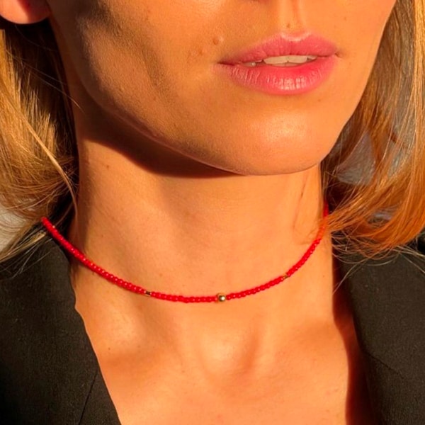 Collier minimaliste ras de cou en corail rouge en argent sterling plaqué or, pierre de naissance délicate, cadeaux de fête des mères pour maman, cadeaux de collier pour elle