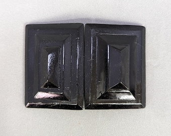 Stacked Pyramid Belt Buckle