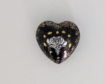 Reproduction Pique Brooch, Heart with Central Floral Design and Lace Edge