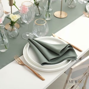 TOVAGLIOLI VERDE SALVIA - 18x18 pollici/45 x 45 cm - Tovaglioli fatti a mano per eventi familiari - Bellissimi tovaglioli multicolor per la decorazione della tavola di casa