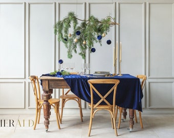 Navy Blue Velvet Tablecloth - Perfect for Home Decoration and Special Events