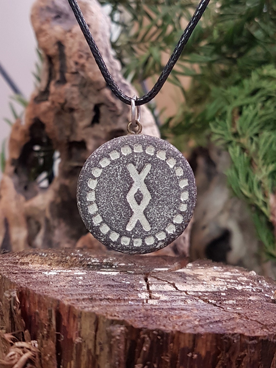 81stgeneration Collana con Martello di Thor in Osso Intagliato a Mano per Uomo | Ciondolo Amuleto Divino della Mitologia Norrena | Doni Spirituali per Le Donne | Gioielli Gotici, Regali Vichinghi