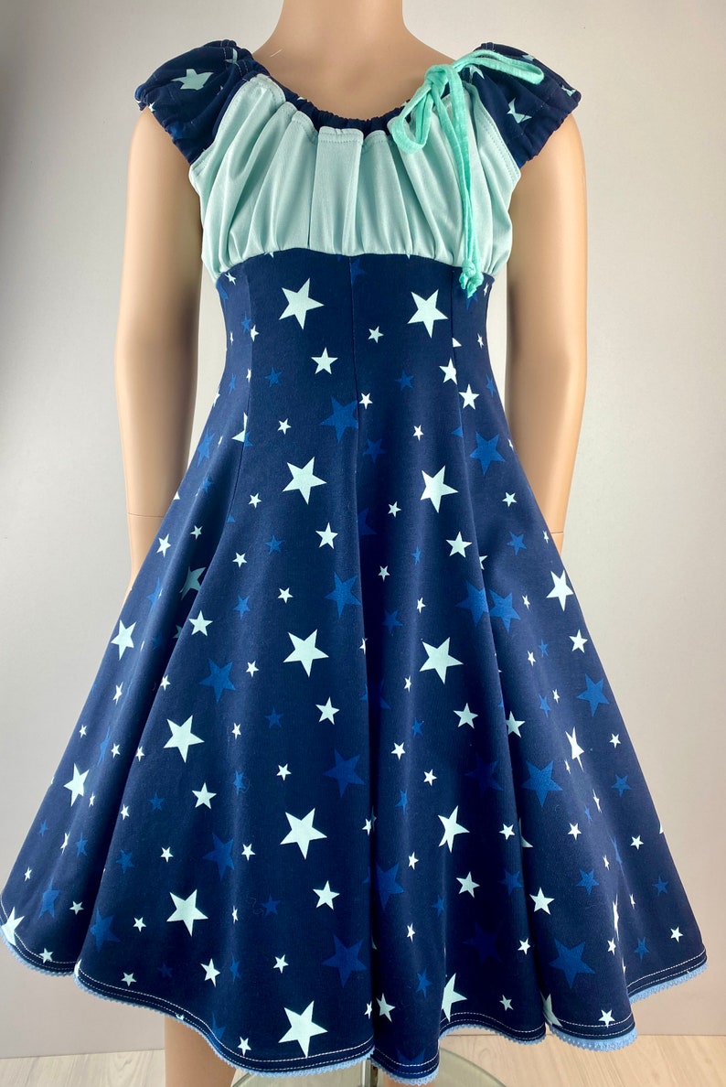 Kleid Sommerkleid Baumwollkleid Jerseykleid Drehkleid Festkleid Einschulungskleid Sterne Bild 5