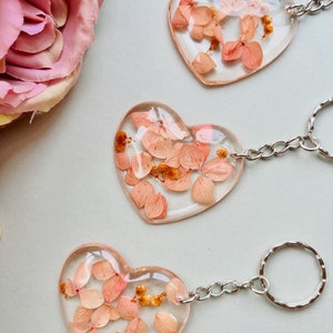 Peach Hydrangea Heart Keyring, Floral Keychain, Real Dried Flowers, Pink Butterfly Flower Gift, Thoughtful Gift, Heart Gift, Romantic Gift image 4