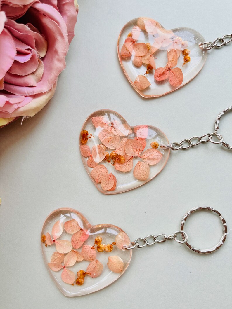 Peach Hydrangea Heart Keyring, Floral Keychain, Real Dried Flowers, Pink Butterfly Flower Gift, Thoughtful Gift, Heart Gift, Romantic Gift image 4