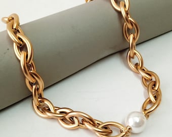Gold choker necklace with pearl pendant, Gold pearl choker.