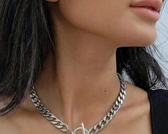 Chunky silver necklace. Silver chain necklace with toggle clasp