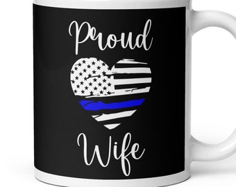 Kubek żony policjanta Dumny prezent żony policjanta Flaga USA Serce Prezent żony policjanta Cienka niebieska linia Małżonek policjanta Departament policji Kubek kawy