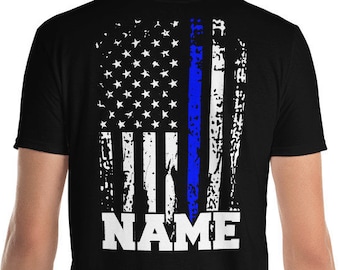Camisa de policía personalizada Nombre del oficial de policía personalizable Camiseta Impresión posterior Regalo de la policía Línea azul delgada Regalo del oficial de policía de la bandera estadounidense