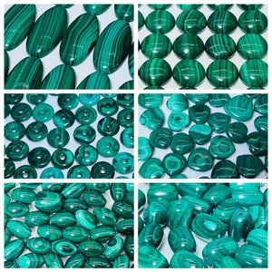 Peut inclure: Assortiment de perles de malachite verte de différentes formes et tailles, notamment ovales, rondes et irrégulières. Les perles sont parfaites pour la fabrication de bijoux ou l'artisanat.