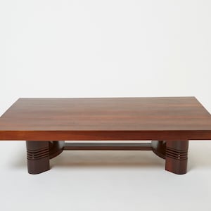 Charles Dudouyt großer modernistischer Couchtisch aus Walnussholz, 1940