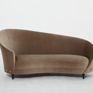 Federico Munari velvet rounded meridienne sofa 1960s