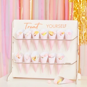 Candy Bar Aufsteller für Tüten | Halter für 14 Süßigkeit tüten | CandyBar Alternative in Rosa / Roségold | Treat YOURSELF | Candy Wandhalter