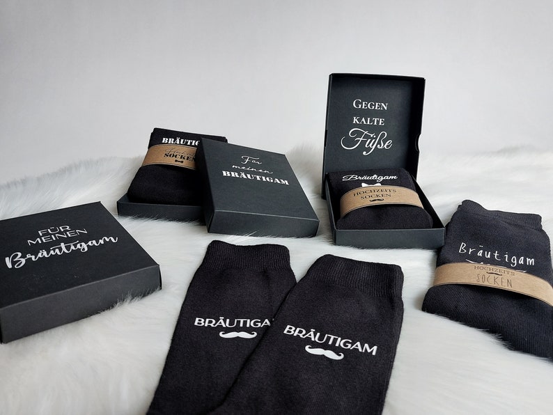 Bräutigam Socken mit Geschenkbox Für meinen Bräutigam gegen kalte Füße Hochzeitssocken Box mit Personalisierung Herrensocken Anzug imagen 10