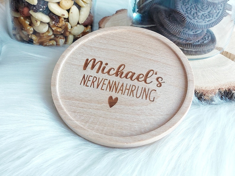 Vorratsglas mit Holzdeckel Nervennahrung Holzdeckel personalisiert mit Name Wunschwort und Herz Keksdose Süßigkeitenglas Geschenk Bild 2