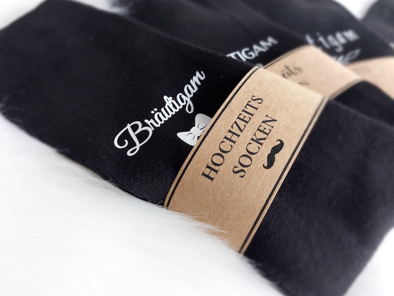 Bräutigam Socken mit Geschenkbox Für meinen Bräutigam gegen kalte Füße Hochzeitssocken Box mit Personalisierung Herrensocken Anzug imagen 3