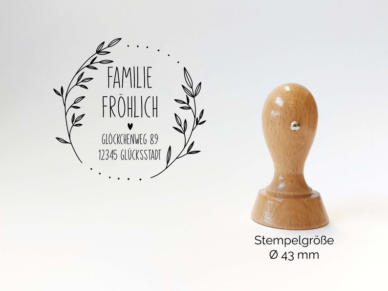 Adressstempel Fröhlich Floral Zweige Motiv personalisierter Familienstempel Holzstempel mit Wunschadresse Stempel Rund 43mm/60mm imagen 1