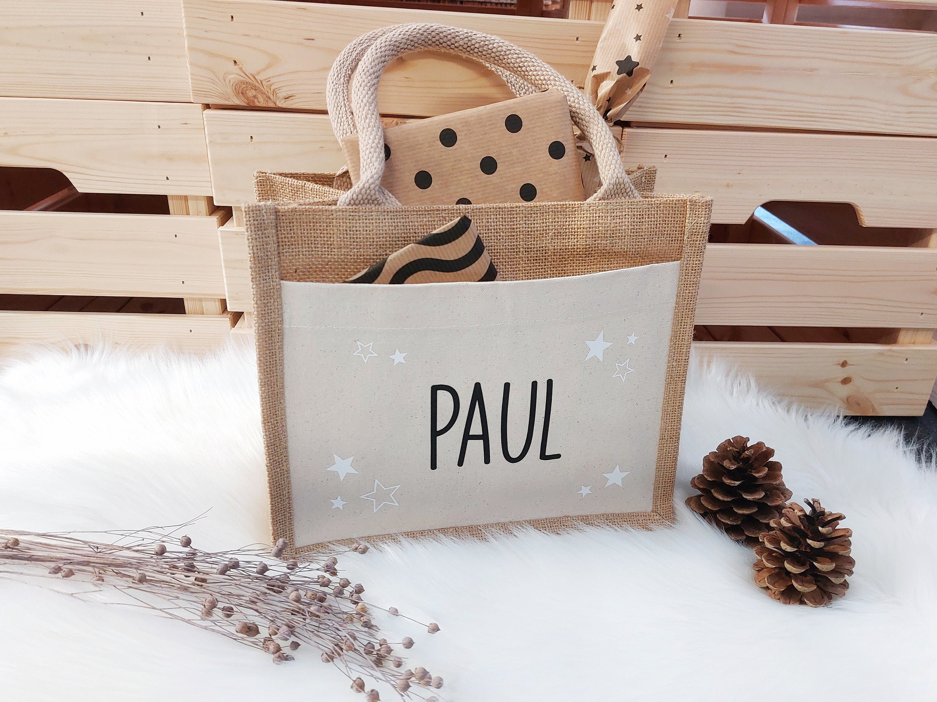 Personalisierte Nikolaus Tasche Aus Jute | Mit Namen Bedruckt | Rote Henkel | Ca. 26x22x14 Cm | Ideal Für Geschenke & Süßigkeiten