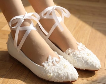 Flats Lace Bridal Shoes, Ivory Ballet Flats with Ribbon Ankle Tie, Comfortable Bridal Shoes, Pearl Wedding Shoes