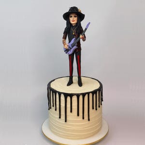 Adorno para tarta de guitarrista personalizado, decoración para tarta de música rock, figura de músico personalizada, adorno para tarta de cumpleaños de guitarrista, cabezón personalizado