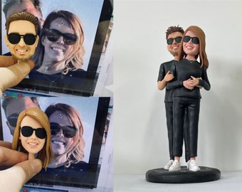 Custom sculpture figure,Bride and groom figurines,Wedding cake topper figurines,Personalized figurine,Custom couple sculpture