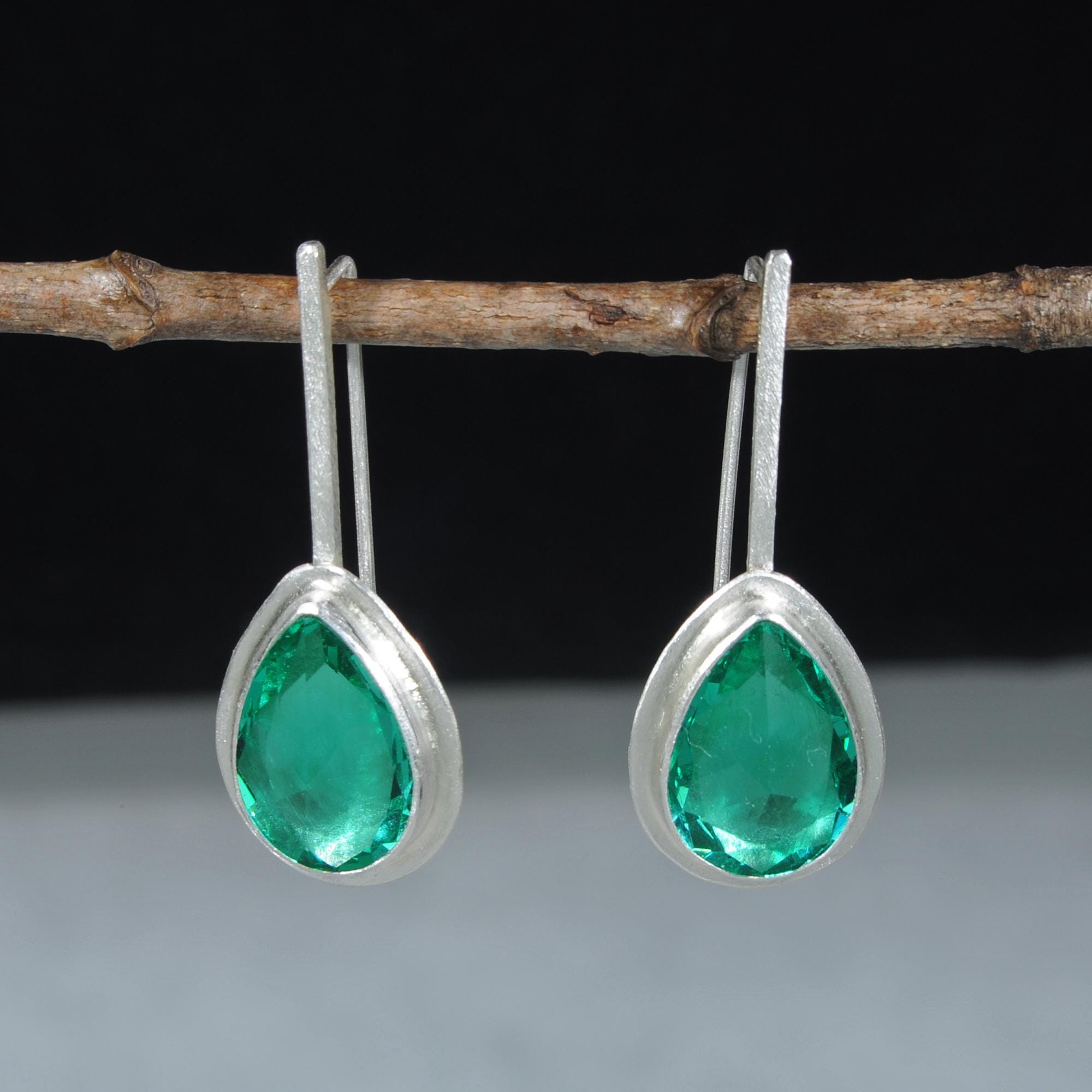 Green quartz and sterling silver earrings