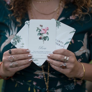 Witch Oracle Plants Deck - Discover the real secrets of botanical magic,The Essential Oils Healing Deck: 41 herbal Cards & Guidebook