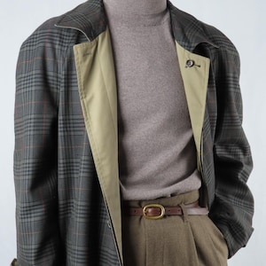 Klasyczny dwustronny płaszcz typu trench Coat Valstar Milano: wełna Prince of Wales i gabardyna