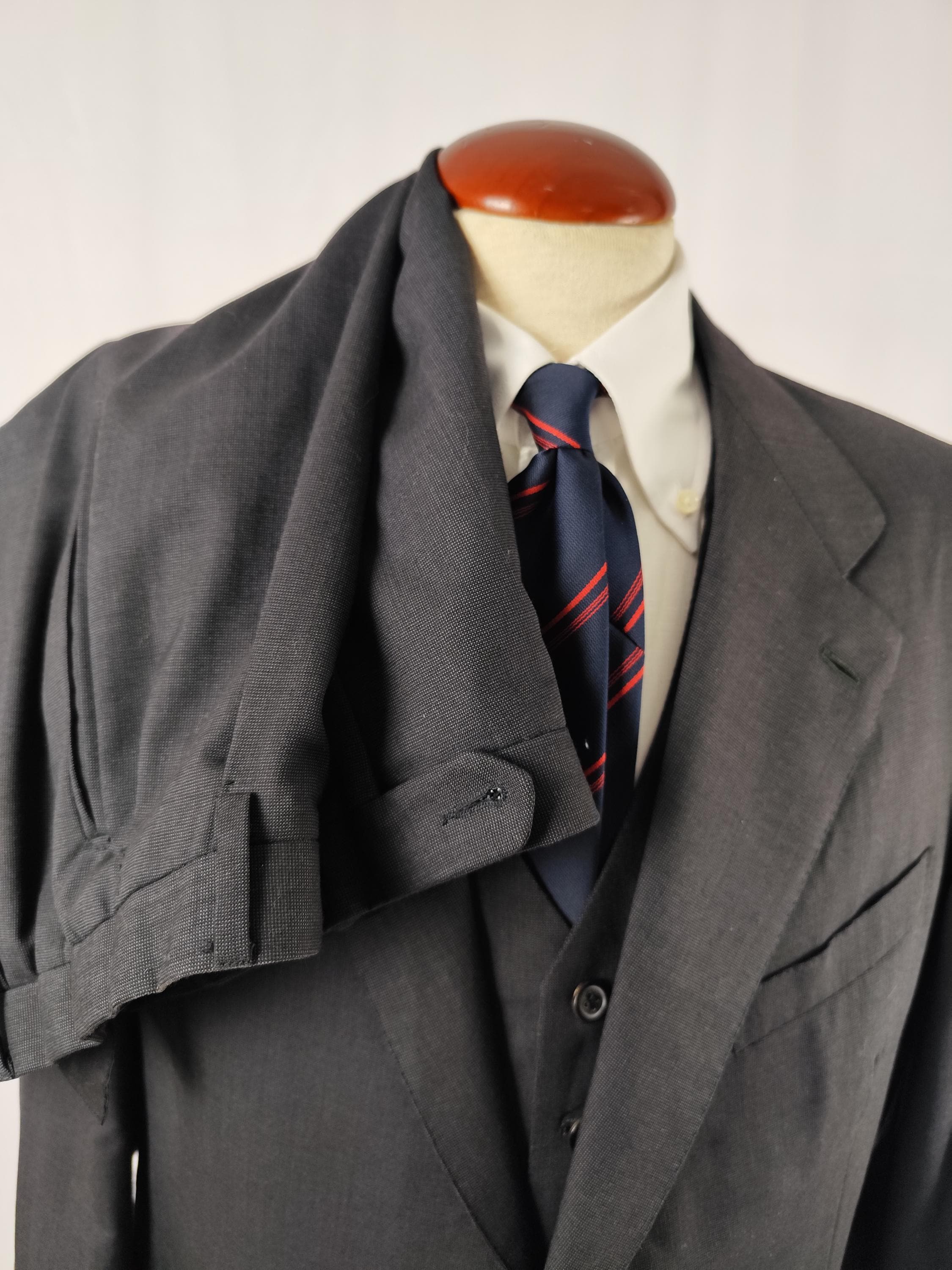 Men Waistcoat and Short Wedding Suit UK