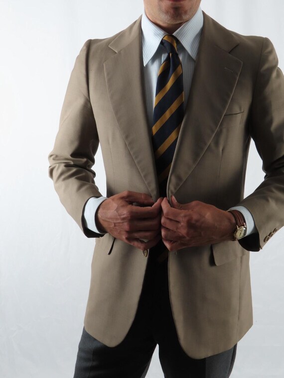 1980s Vintage Burberry Beige Gabardine Jacket Pagoda Shoulder 38UK
