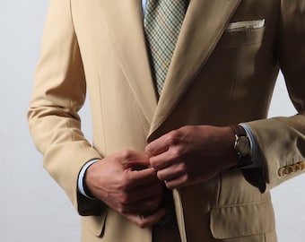 Abito Sastreria Eduardo Zegna in lana pettinata color sabbia, anni '60, fatto a mano, taglia 36UK 46IT