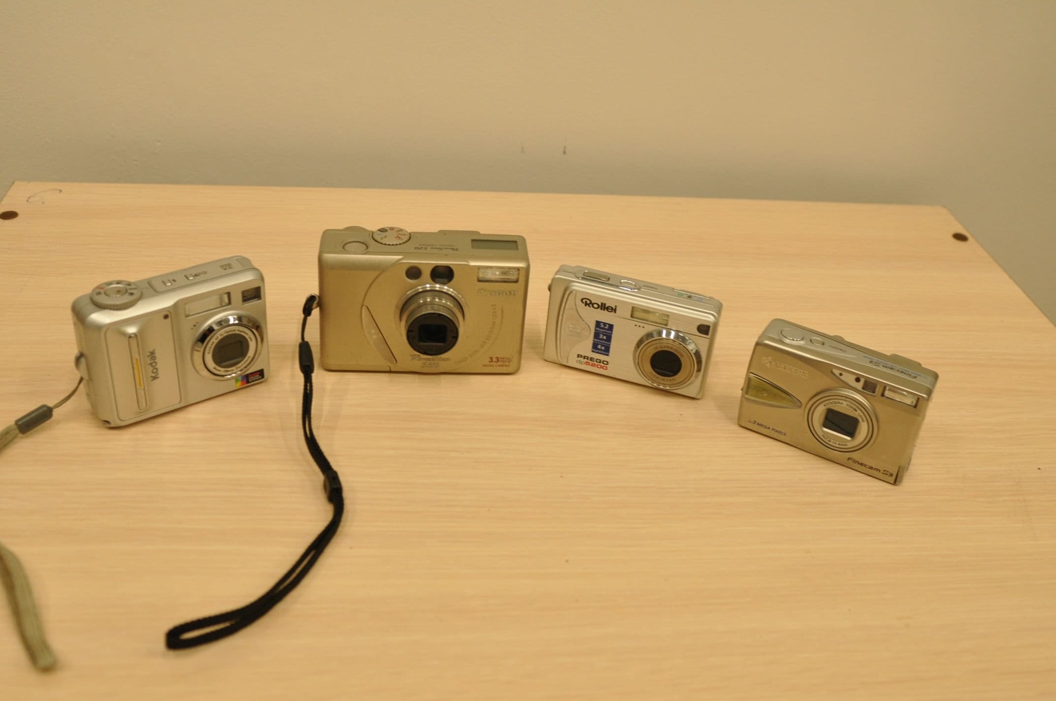 Set of 4 pcs Digital Cameras of the 2000s. Keocera Rollei Etsy
