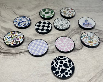 Agarre para teléfono, mal de ojo, hojas tropicales, agarre para teléfono de bruja, brujería, castillo, agarre para teléfono de castillo, estampado de vaca, cuadros, estampado a cuadros