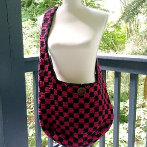 Crochet Checkered Bag, Black And Magenta Bag, Bag For Her, Emo, Goth, Alternative Bag, Checkered Pattern Bag, Handmade Shoulder Bag